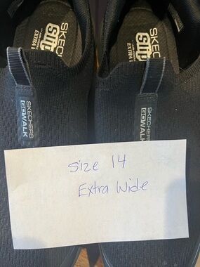 Skechers GOwalk Men’s Slip-On Socks - Black